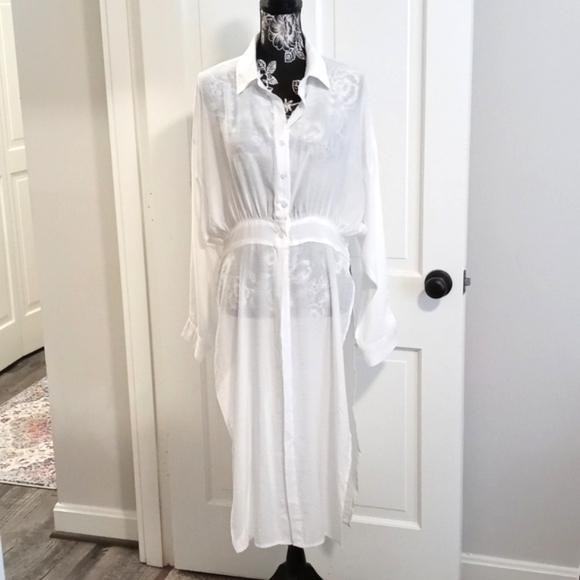 willow & root Tops - 🤍Willow & Root🤍 - White L/S Button Down Long Top
